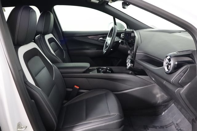 Used 2024 Chevrolet Blazer EV LT AWD/4WD image 18