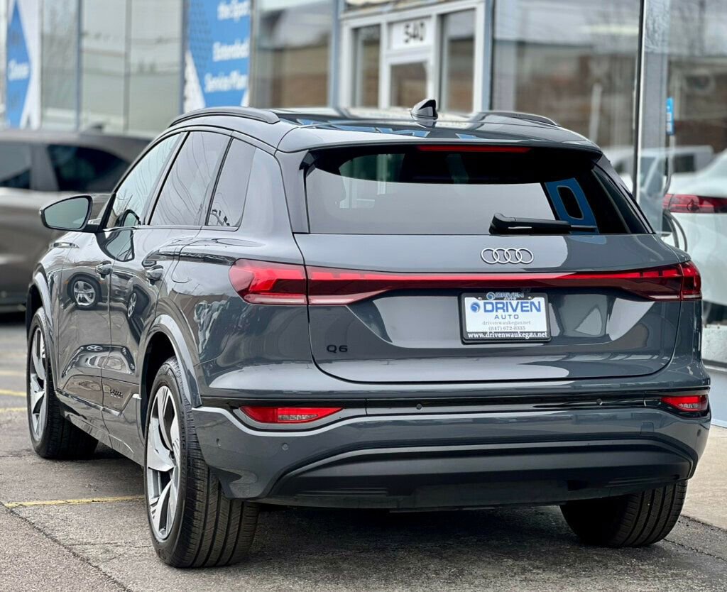Used 2025 Audi Q6 e-tron Premium Plus w/ Premium Plus image 39