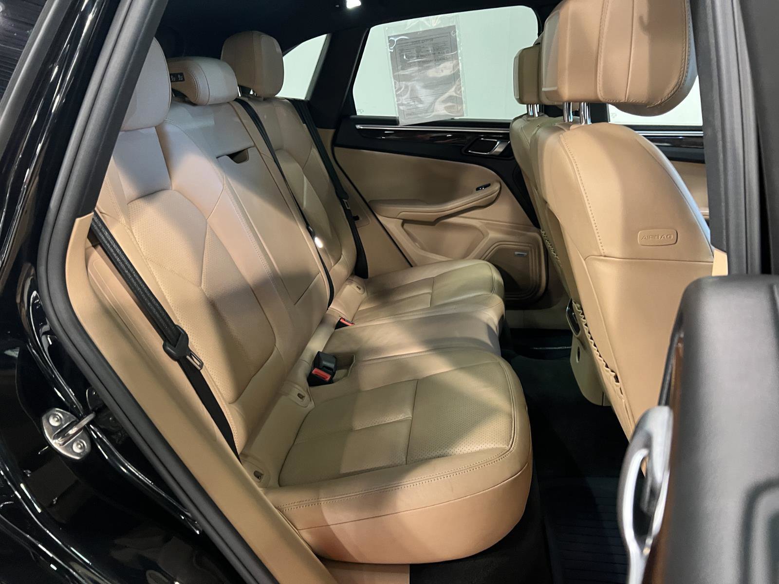 Used 2019 Porsche Macan S image 36