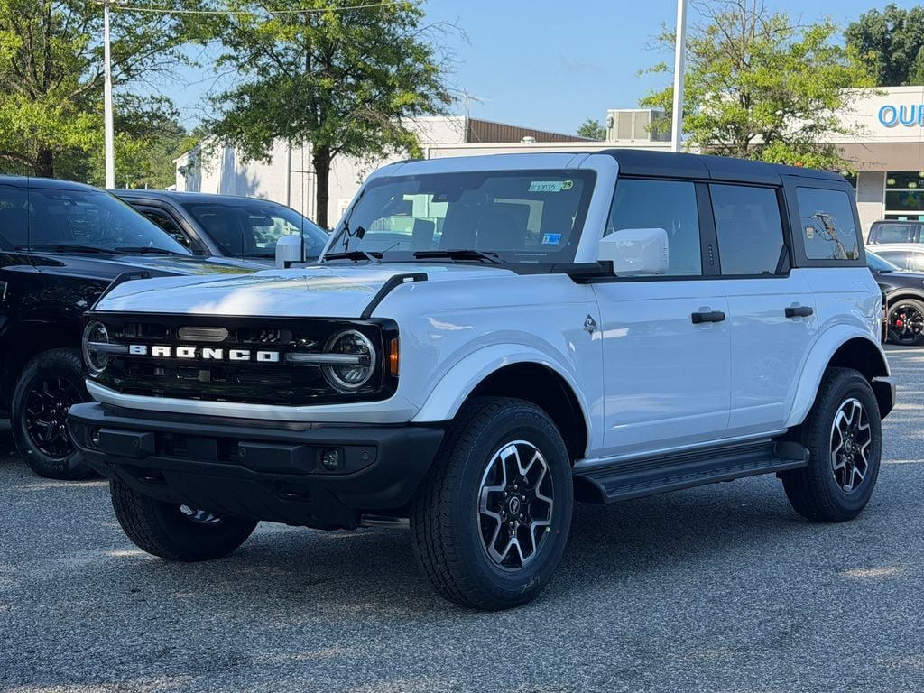 New 2026 Ford Bronco Outer Banks AWD/4WD image 3