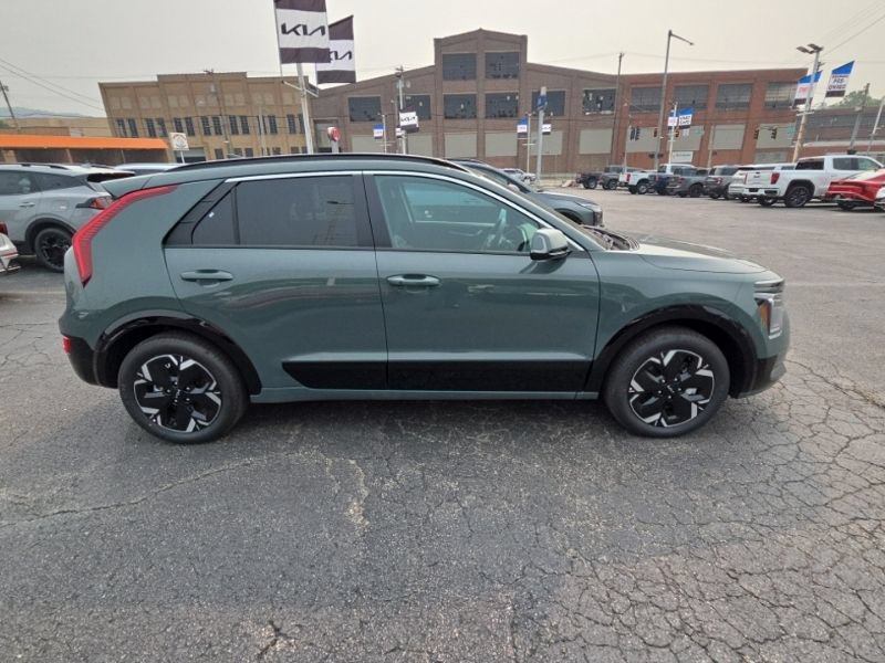 New 2026 Kia Niro Wind w/ Wind Preserve Package FWD image 8