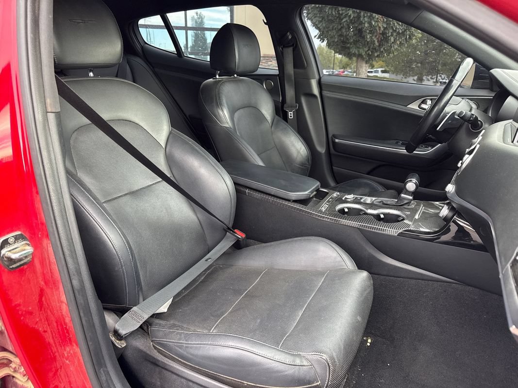 Used 2019 Kia Stinger GT1 AWD/4WD image 33