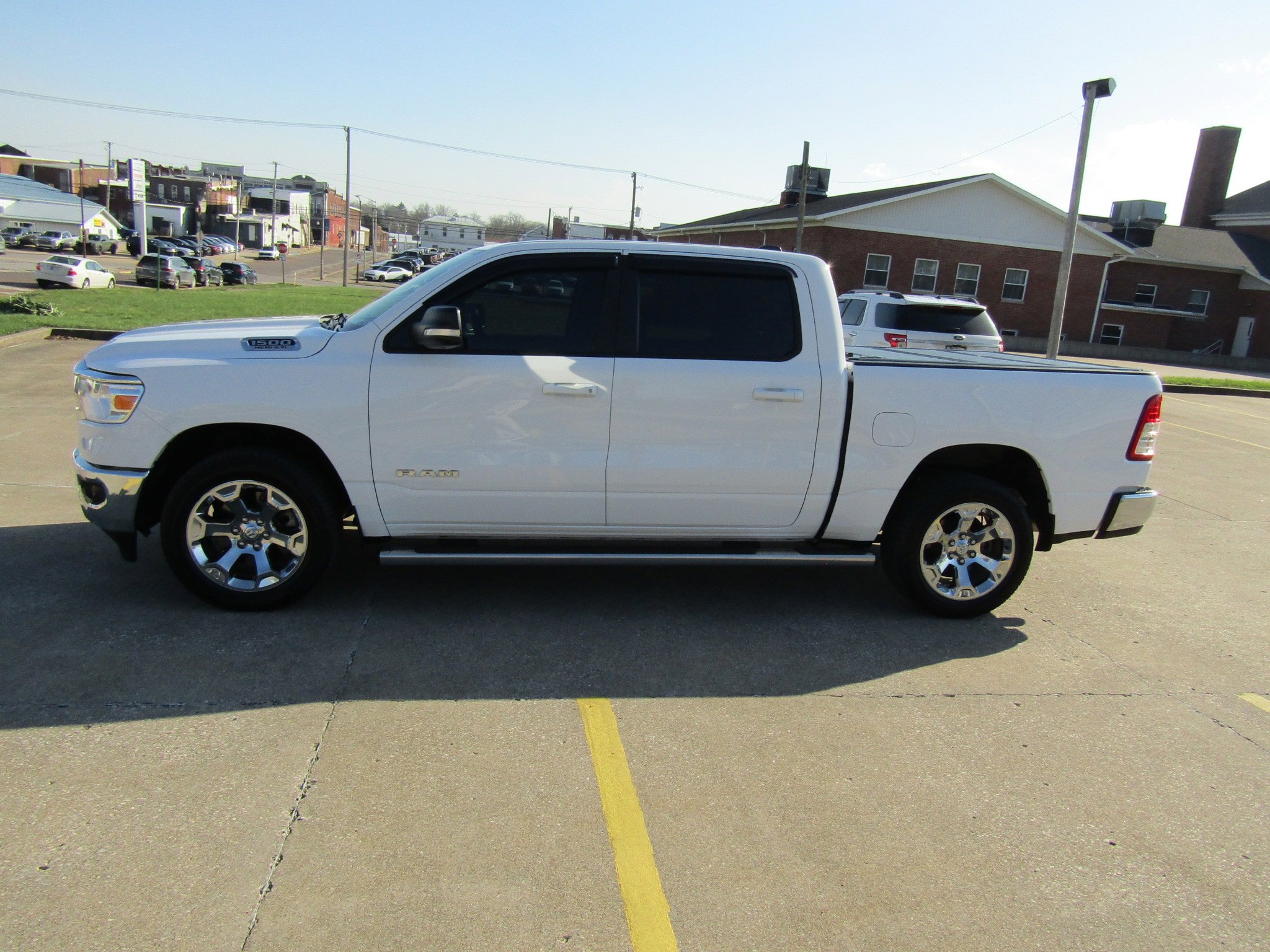 Used 2022 RAM 1500 Big Horn AWD/4WD image 6