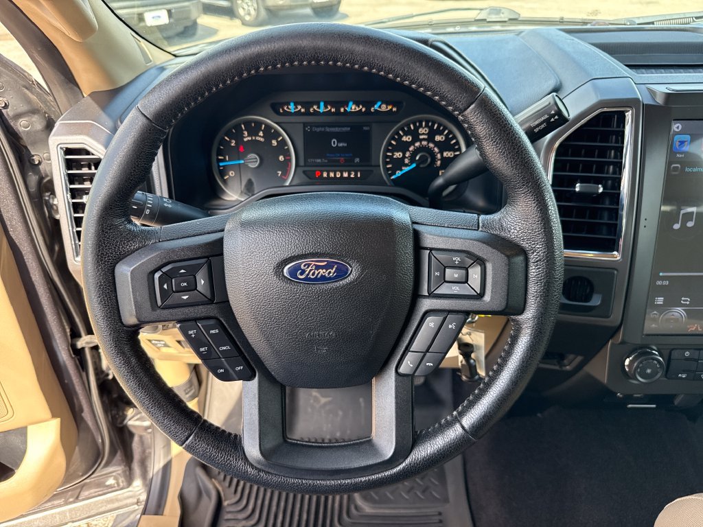 Used 2015 Ford F150 XLT w/ Equipment Group 301A Mid RWD image 14