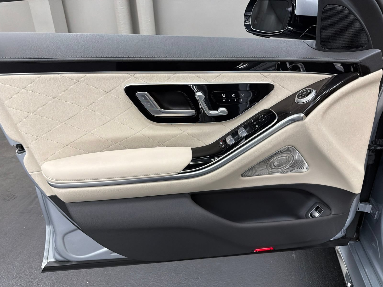Used 2023 Mercedes-Benz S 580 4MATIC Sedan image 20