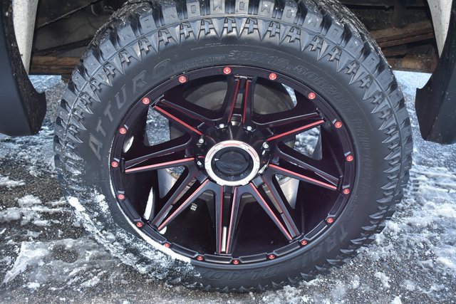 Used 2010 Chevrolet Silverado 1500 LTZ w/ Convenience Package image 39