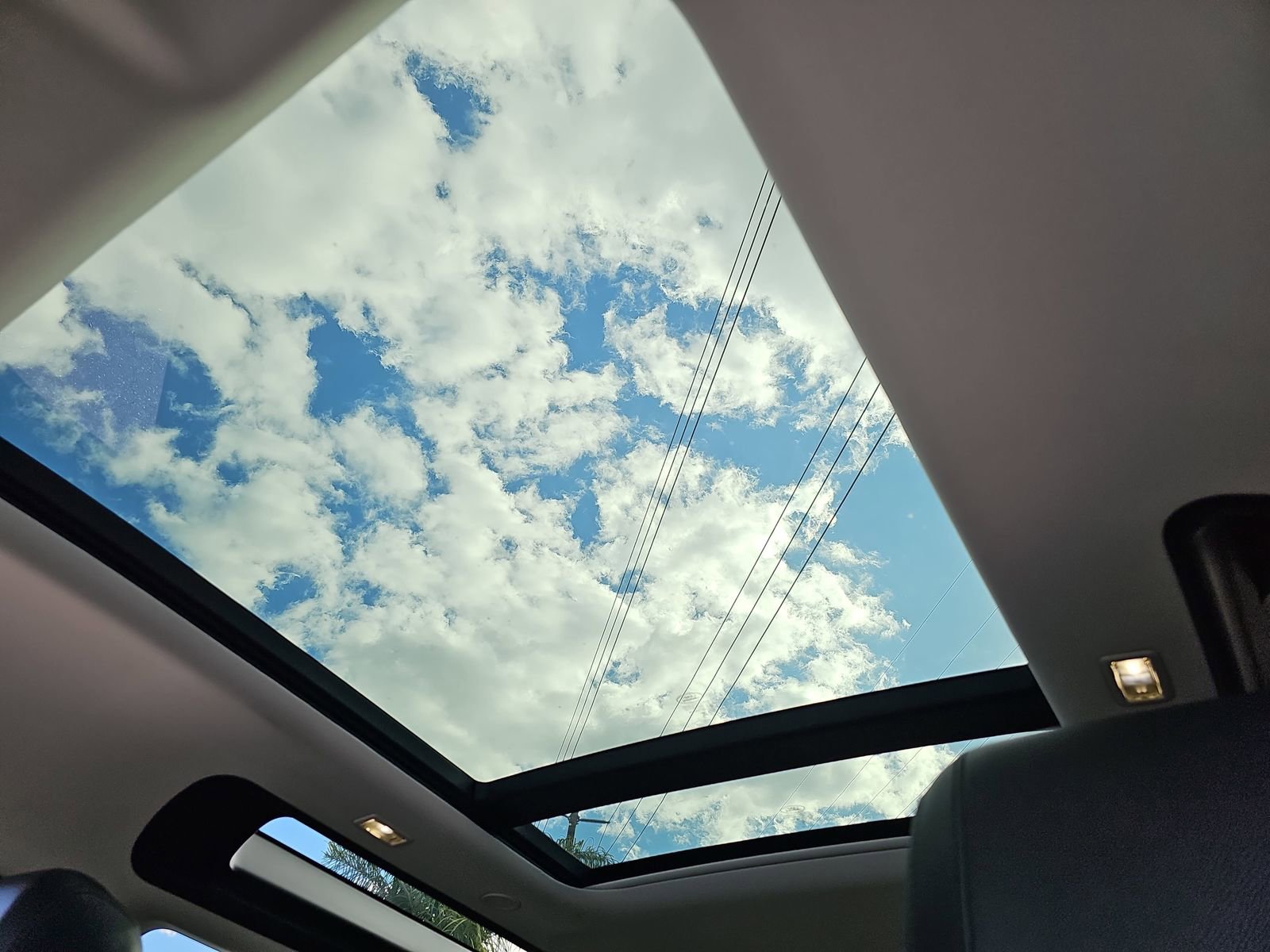 Used 2024 Land Rover Defender 90 S image 27