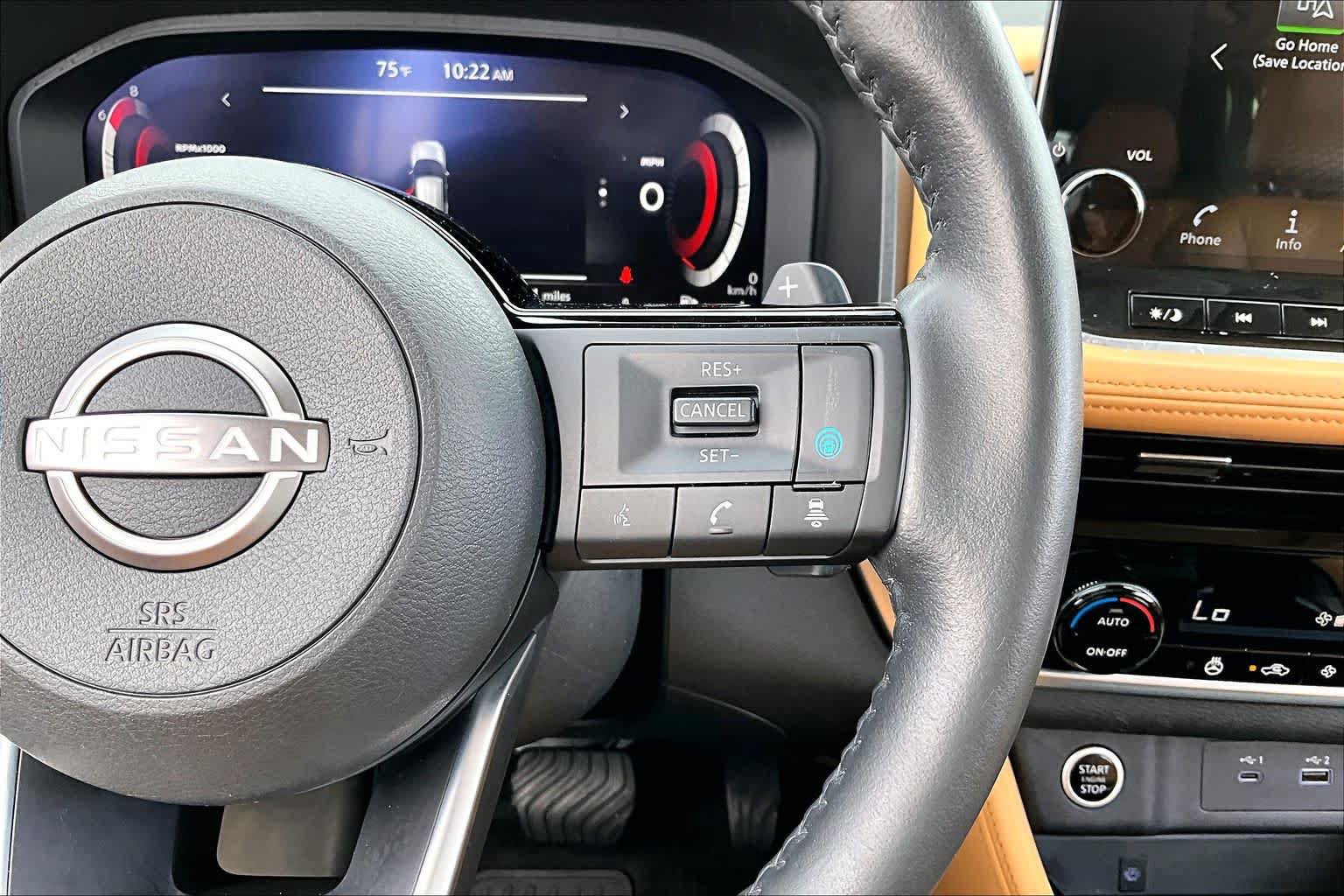 Used 2023 Nissan Rogue Platinum FWD image 25
