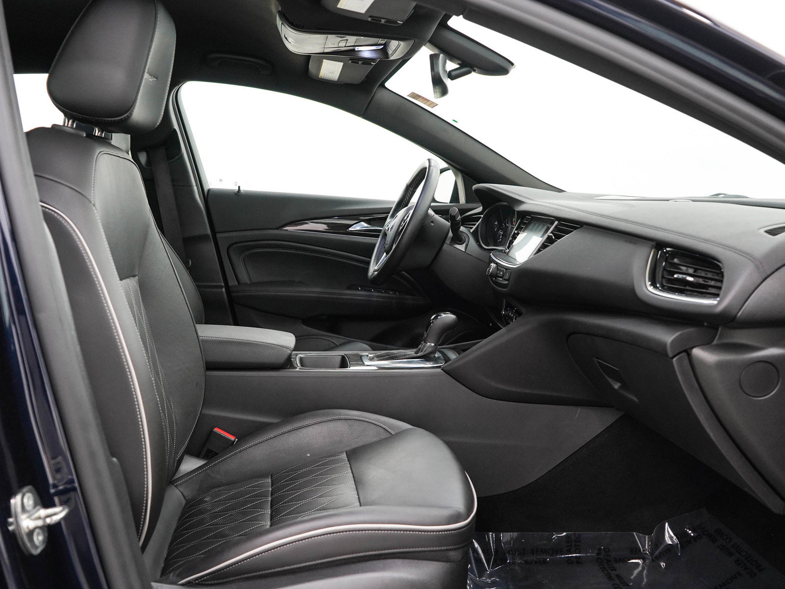 Used 2019 Buick Regal Avenir FWD image 11