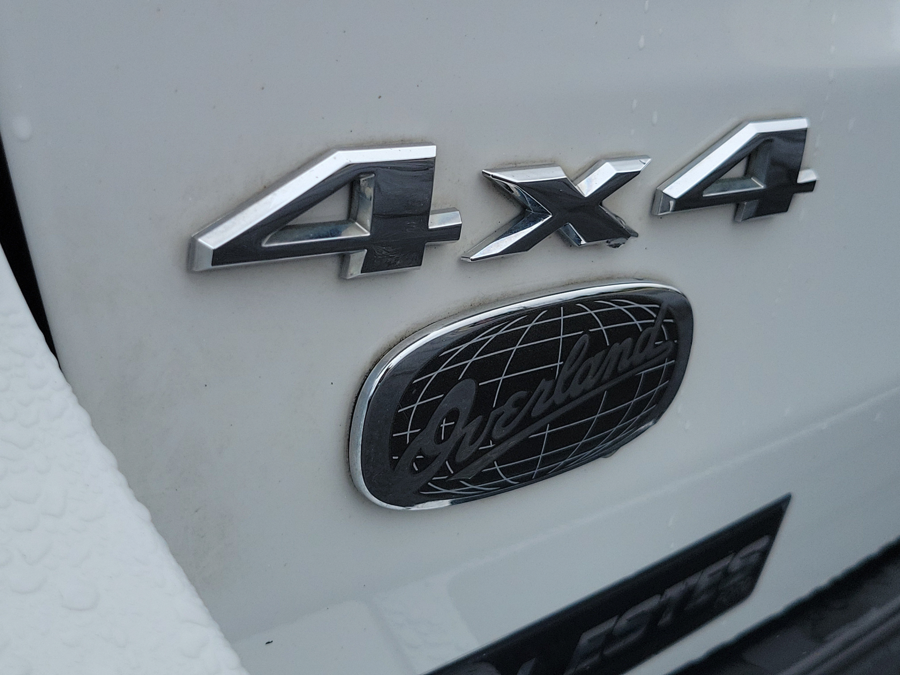 Used 2013 Jeep Grand Cherokee Overland AWD/4WD image 33