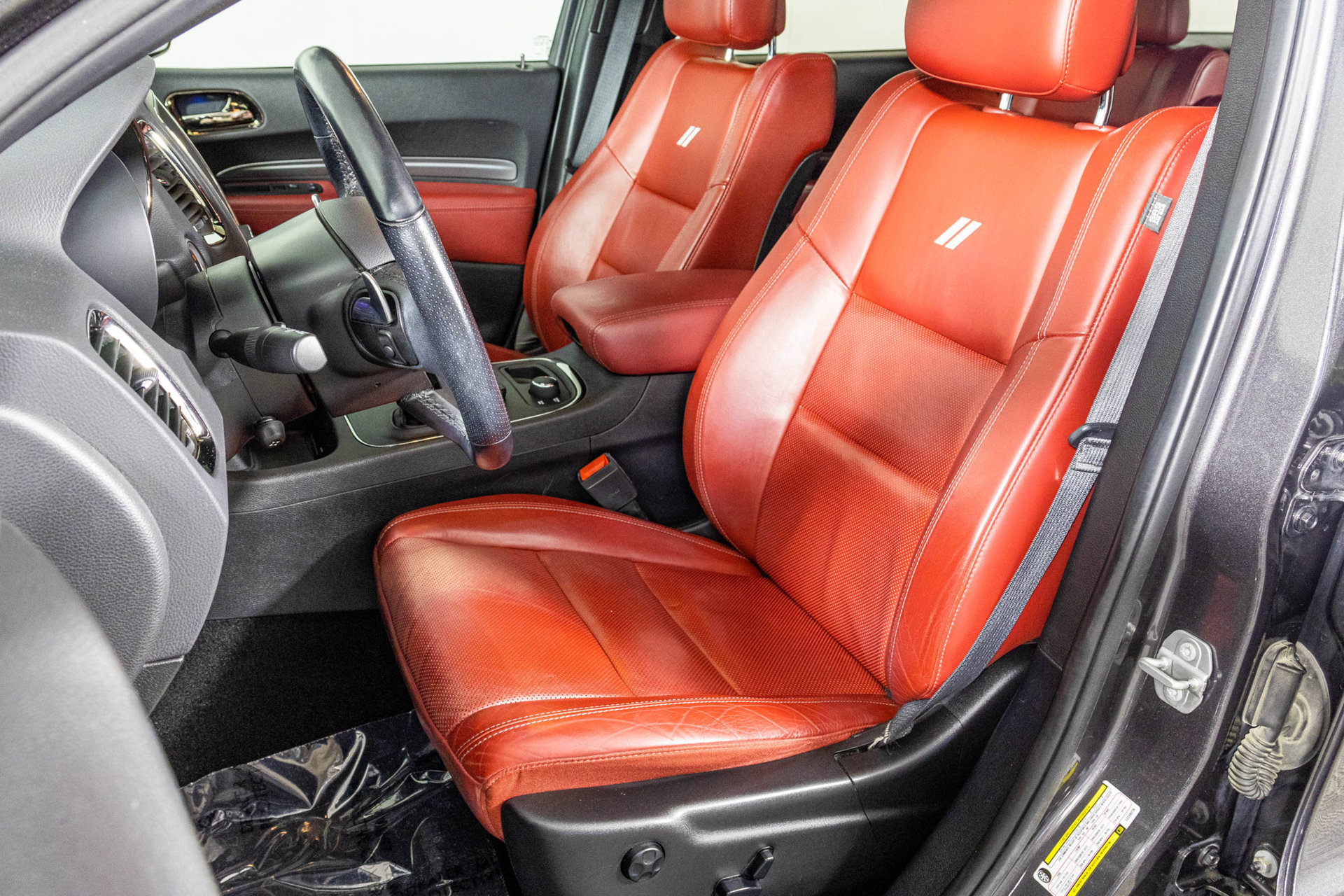 Used 2020 Dodge Durango R/T w/ Blacktop Package AWD/4WD image 26