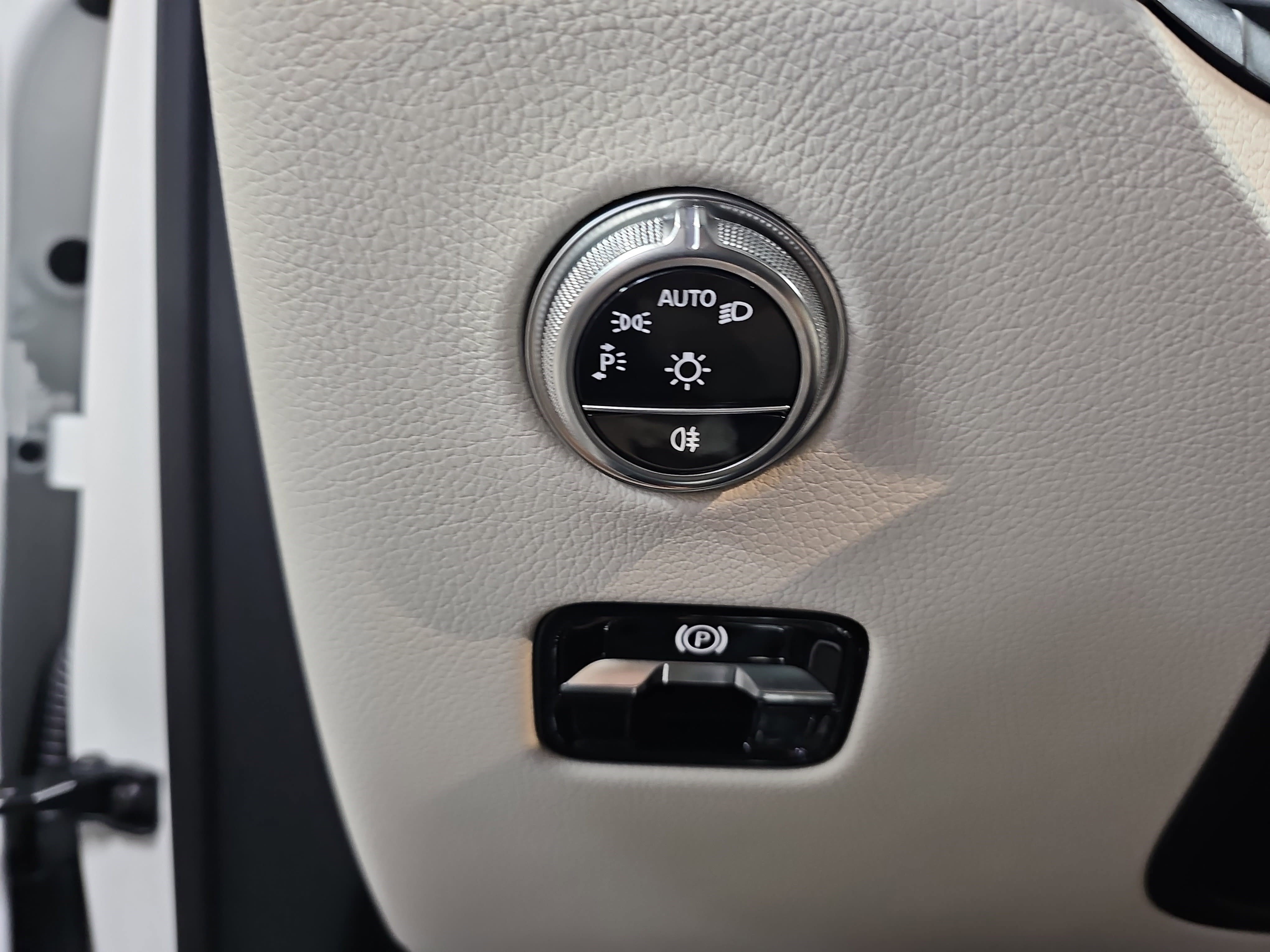 Certified 2026 Mercedes-Benz GLC 300 GLC 300 image 27