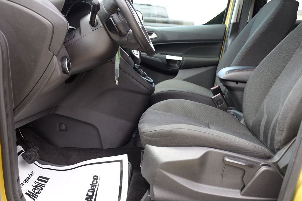 Used 2016 Ford Transit Connect XLT FWD image 11