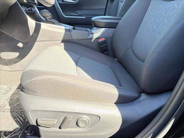 New 2025 Toyota RAV4 XLE image 12