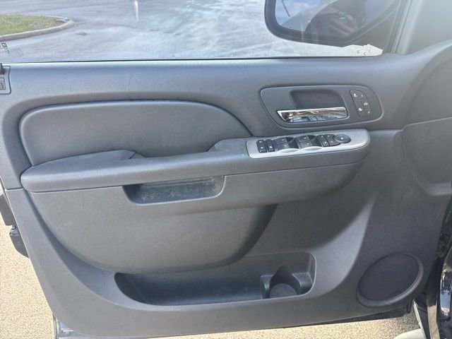 Used 2011 Chevrolet Avalanche LT image 16