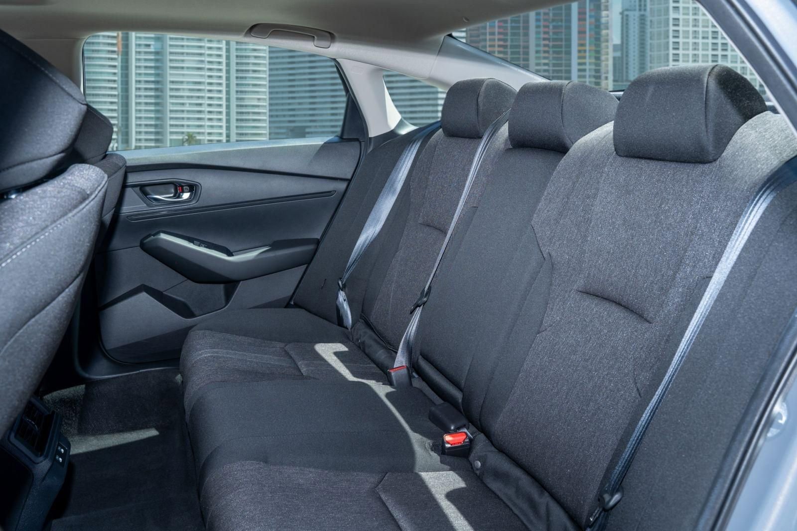 Certified 2025 Honda Accord SE image 18