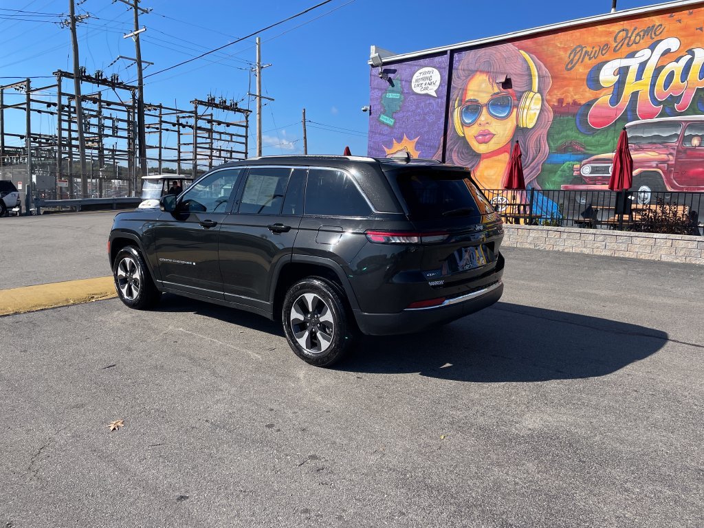 Used 2024 Jeep Grand Cherokee Limited 4xe AWD/4WD image 3