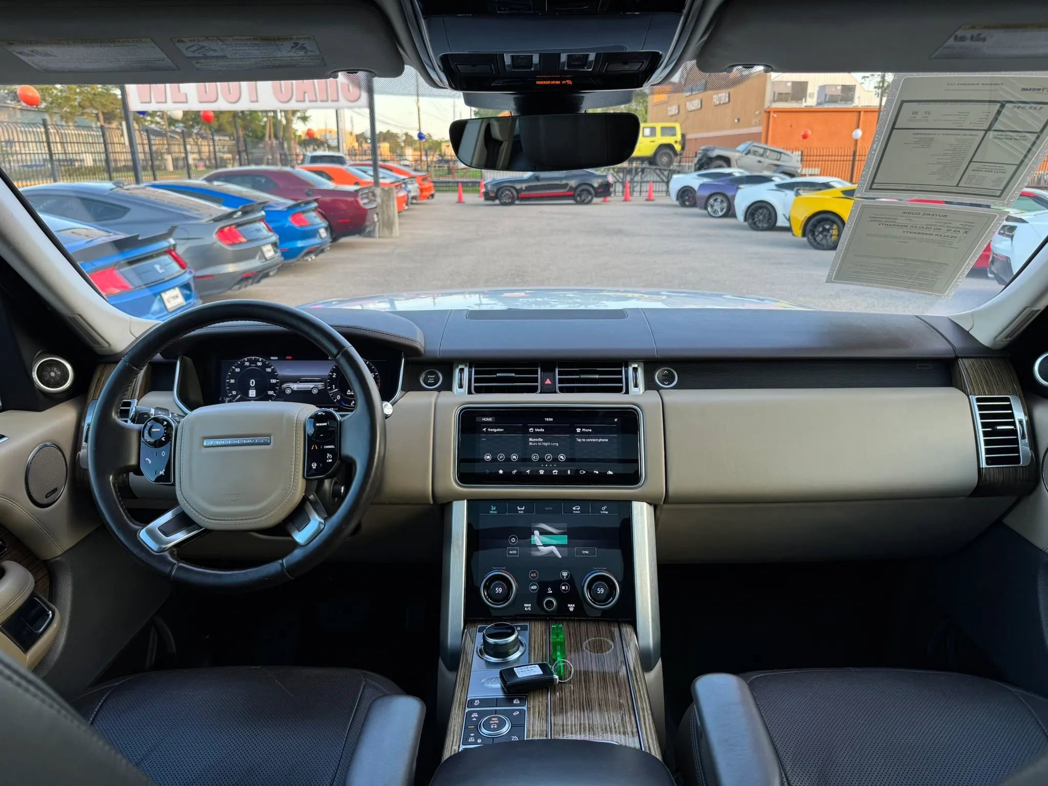 Used 2019 Land Rover Range Rover HSE AWD/4WD image 28