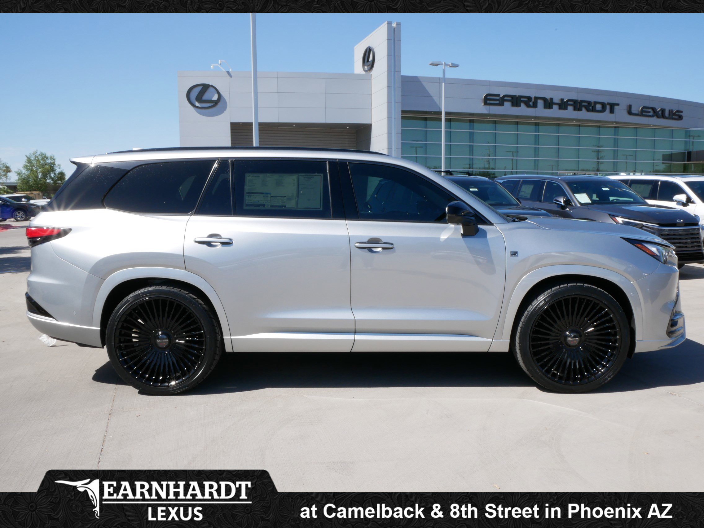 New 2026 Lexus TX 500h AWD image 9