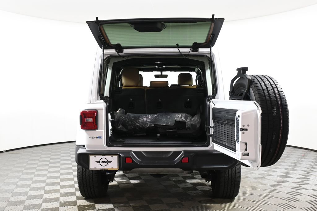 Used 2021 Jeep Wrangler Unlimited Sahara w/ Cold Weather Group image 35