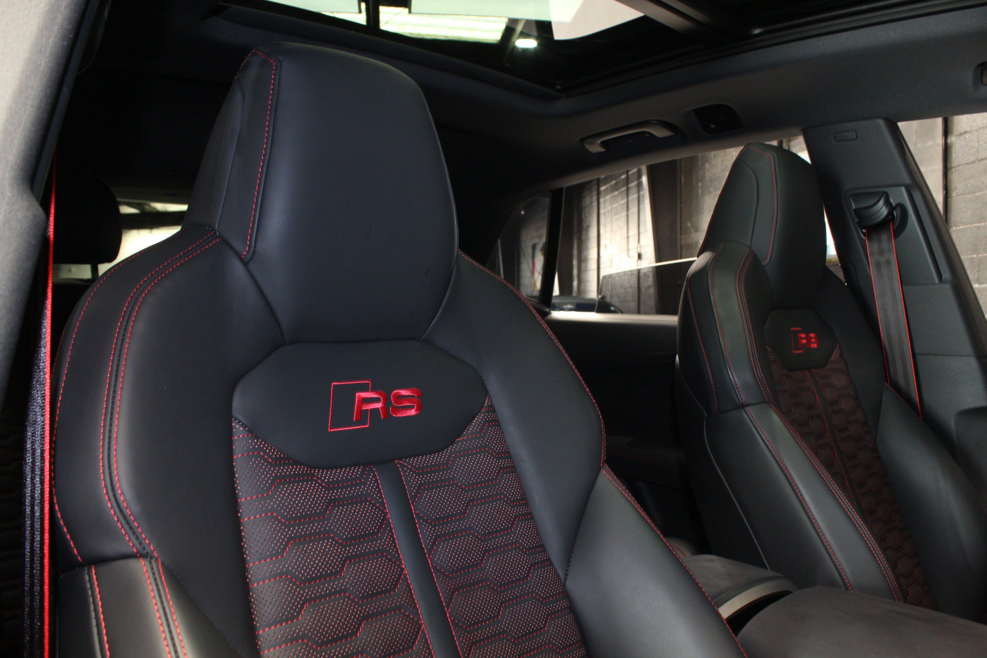 Used 2025 Audi RS Q8 performance AWD/4WD image 52