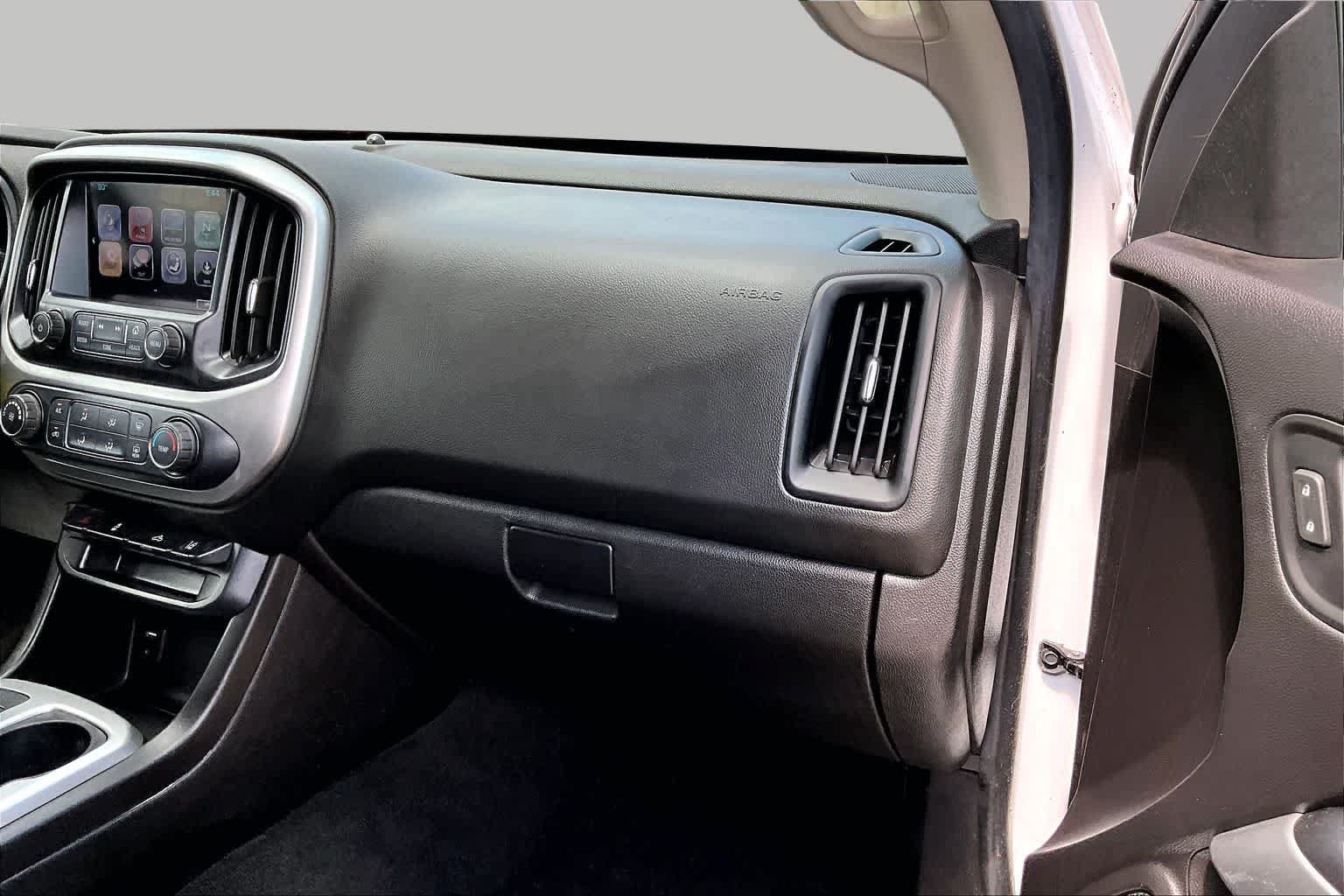 Used 2018 Chevrolet Colorado LT w/ LT Convenience Package RWD image 19