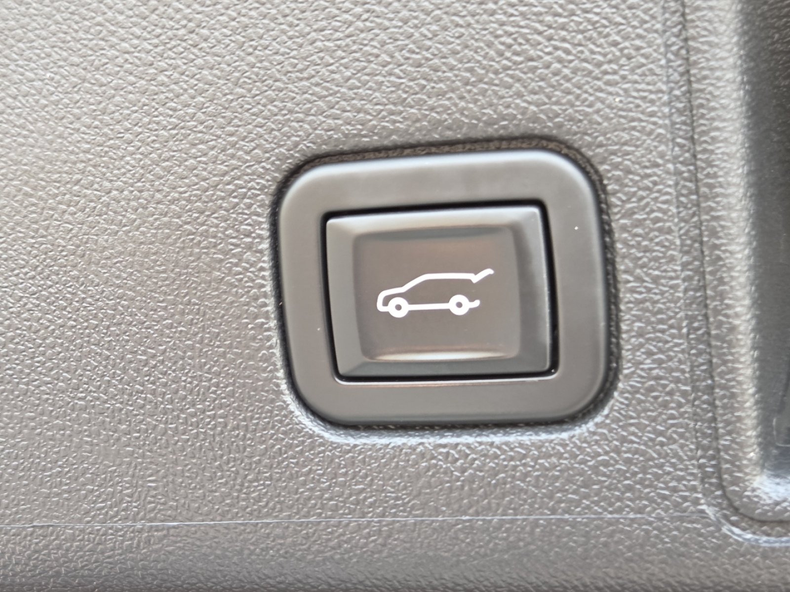 Used 2020 GMC Terrain SLE w/ Driver Convenience Package FWD image 20