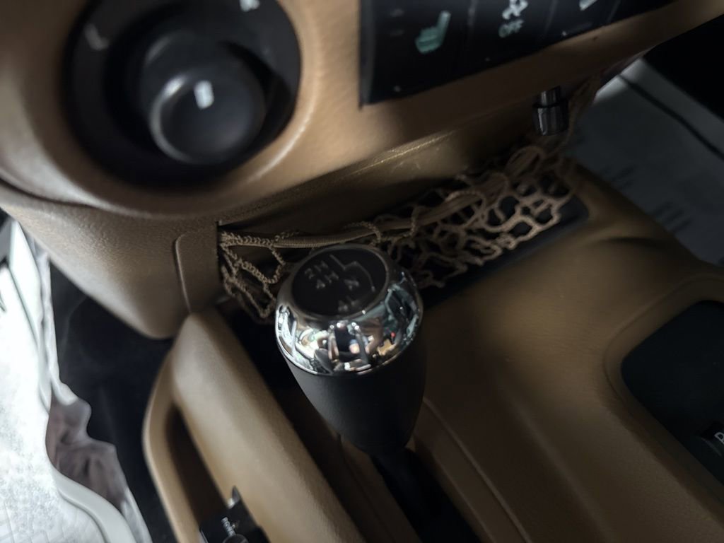 Used 2017 Jeep Wrangler Unlimited Sahara w/ Connectivity Group image 25