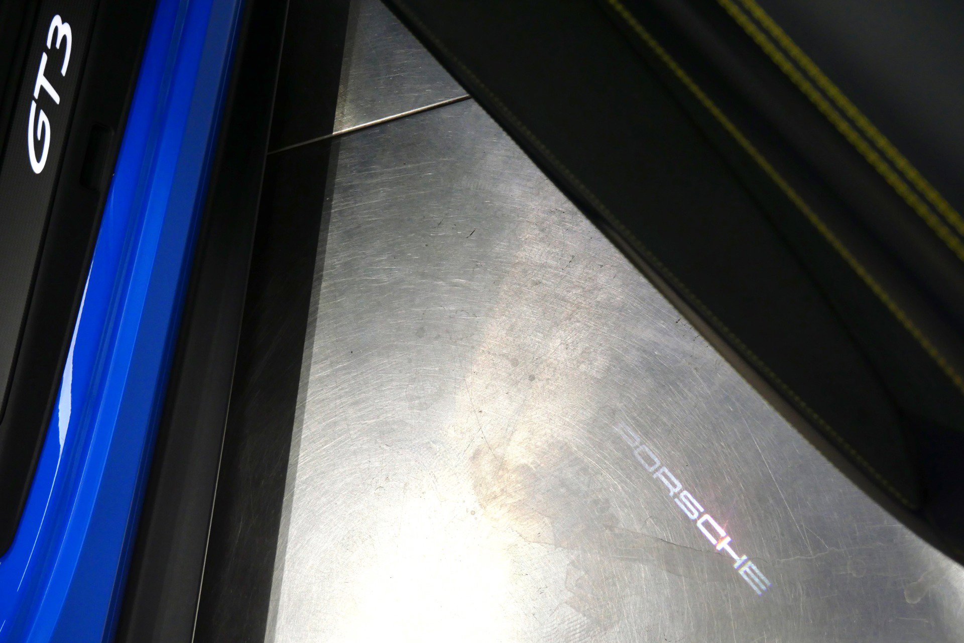 Used 2022 Porsche 911 GT3 image 38