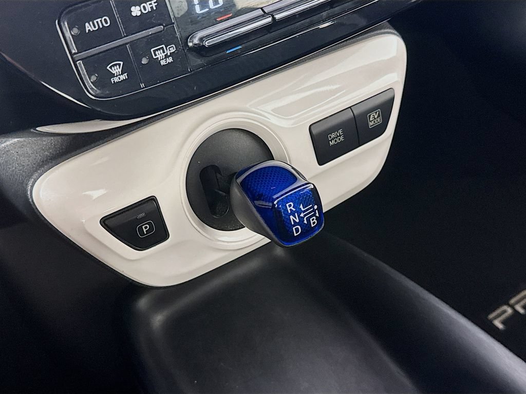Used 2016 Toyota Prius Two FWD image 19