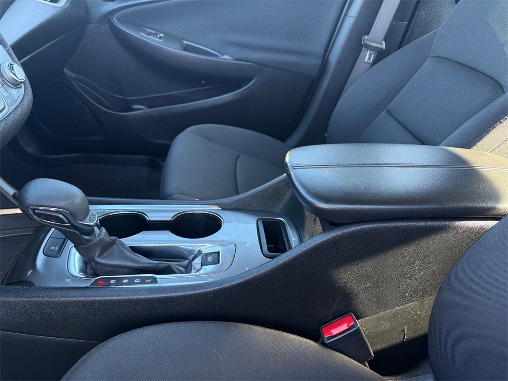 Used 2024 Chevrolet Malibu LT image 31