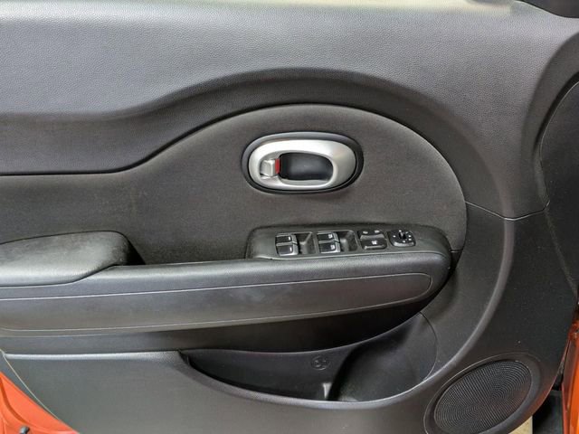 Used 2018 Kia Soul + FWD image 13