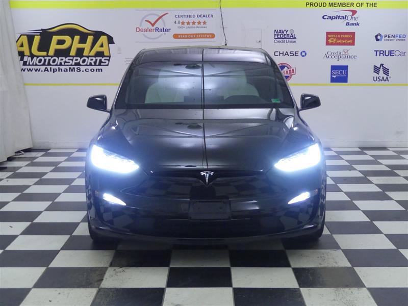 Used 2022 Tesla Model X image 3