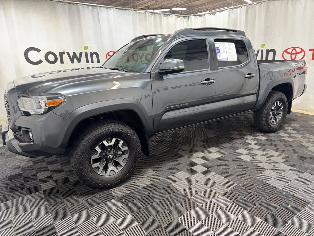 Used 2023 Toyota Tacoma TRD Off-Road w/ Technology Package AWD/4WD image 4
