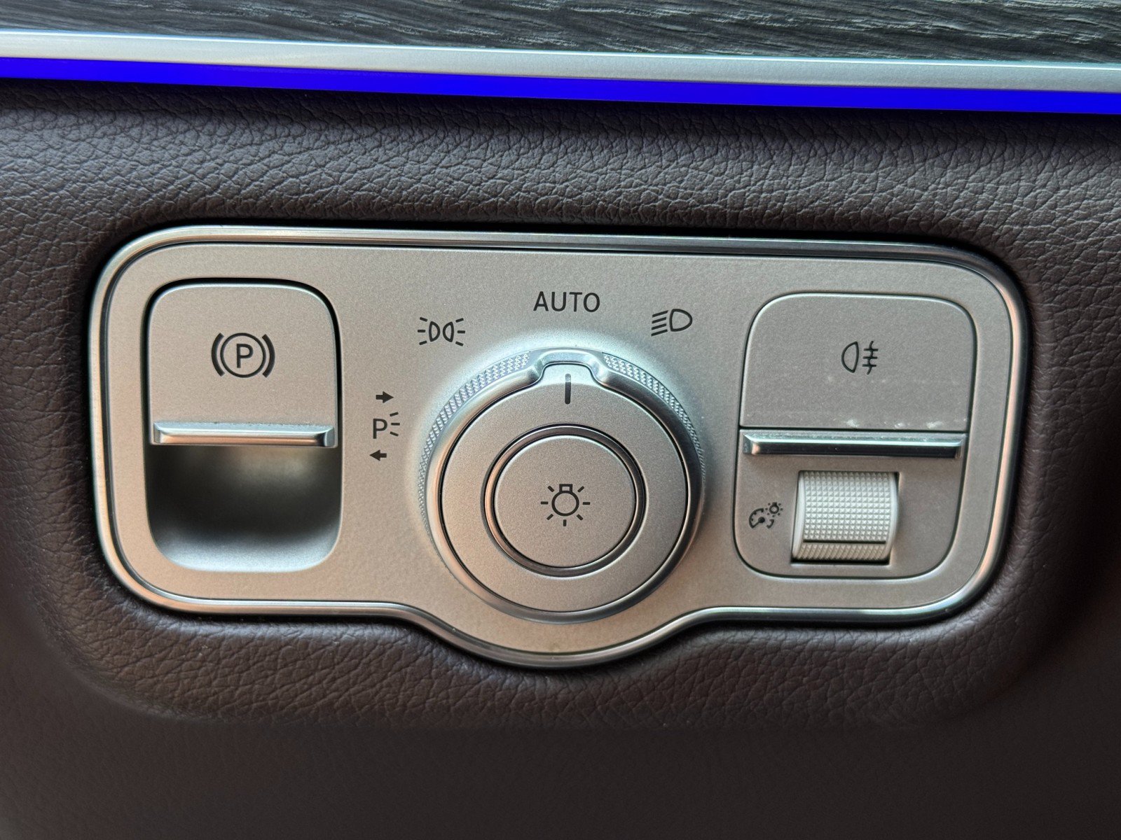 Used 2022 Mercedes-Benz GLS 450 4MATIC w/ Warmth & Comfort Package image 20