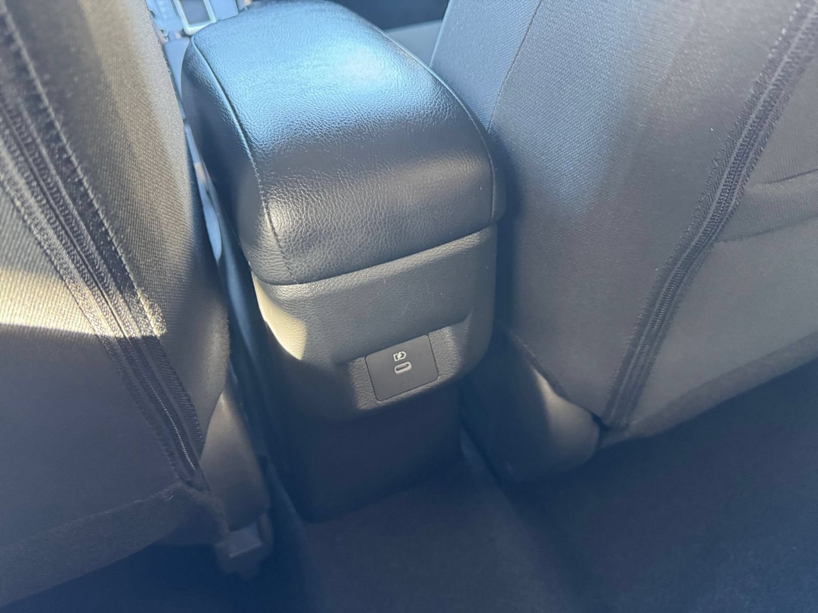 Used 2025 Nissan Versa SV FWD image 21