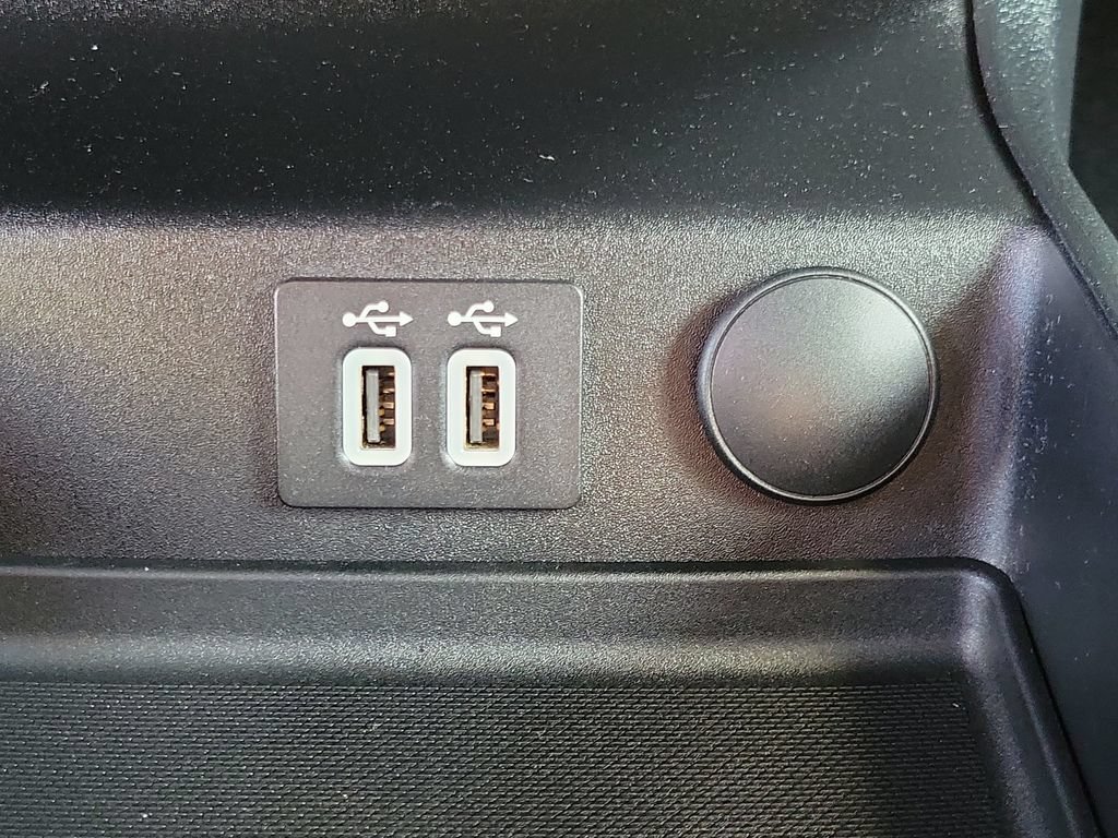 Certified 2020 Ford Fusion SE FWD image 27