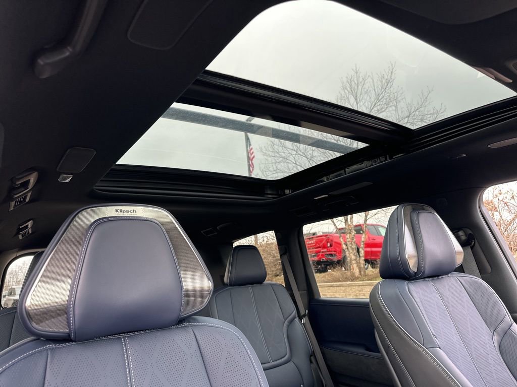 New 2026 INFINITI QX80 4WD w/ Sport Exterior Package image 20