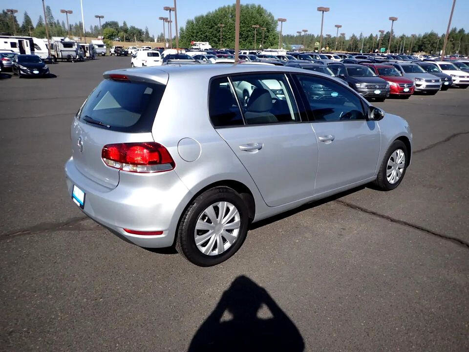 Used 2014 Volkswagen Golf 4-Door image 5
