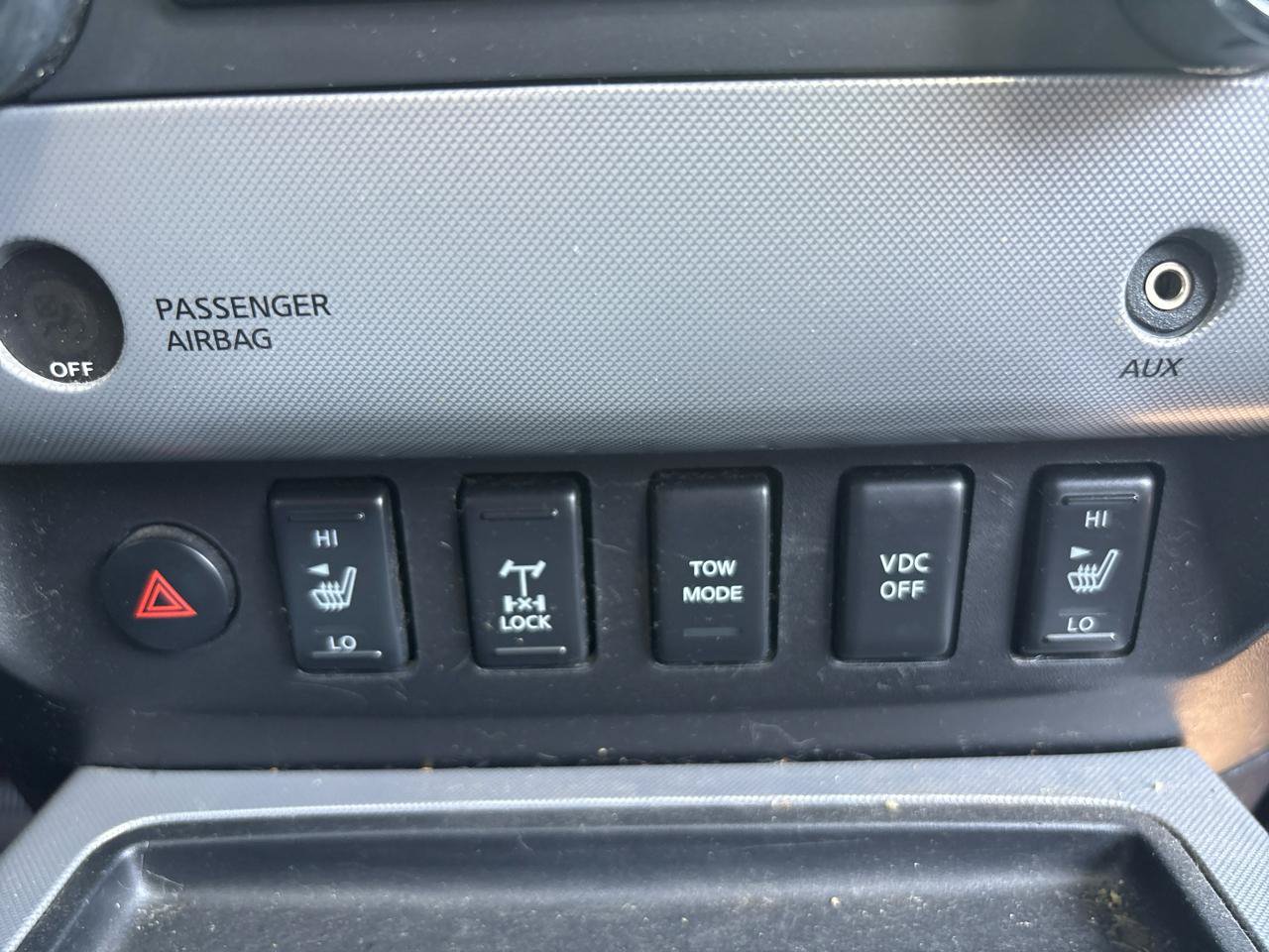 Used 2011 Nissan Titan PRO-4X AWD/4WD image 15
