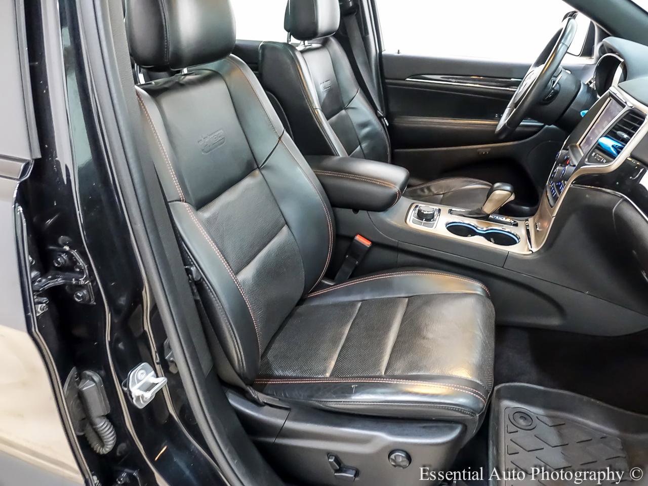 Used 2016 Jeep Grand Cherokee Limited 75th Anniversary AWD/4WD image 33