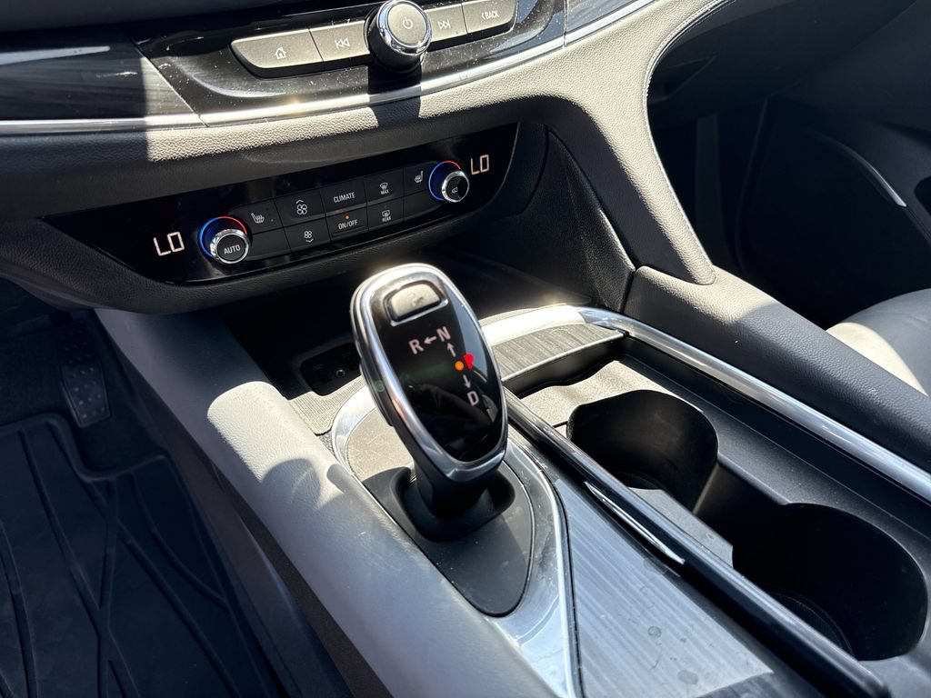 Used 2019 Buick Enclave Essence FWD image 20