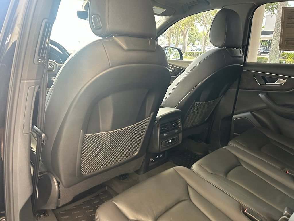 Used 2023 Audi Q7 2.0T Premium Plus AWD/4WD image 38