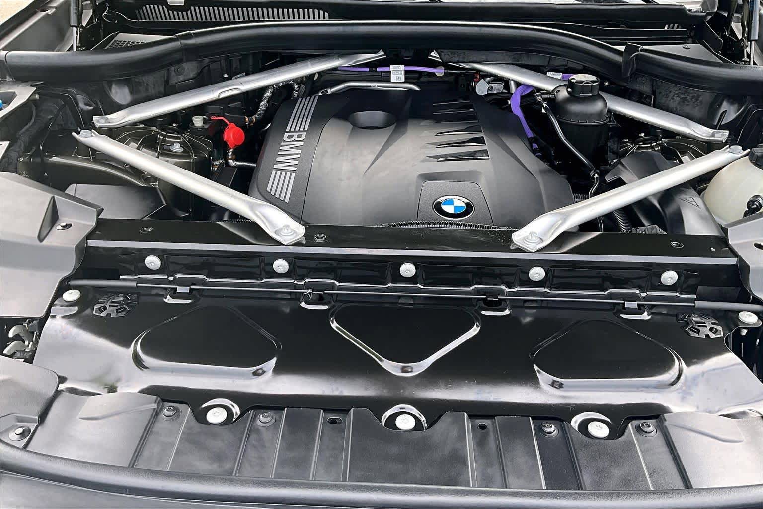 Certified 2024 BMW X5 sDrive40i w/ Premium Package image 33