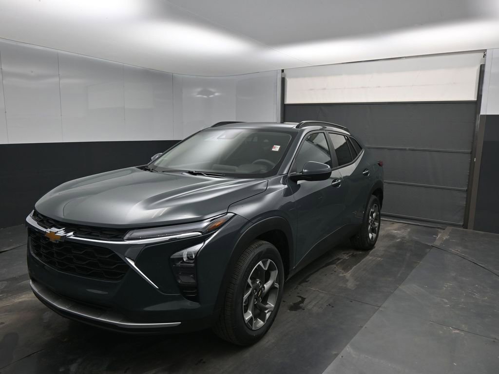 New 2026 Chevrolet Trax LT w/ Sunroof Package image 24