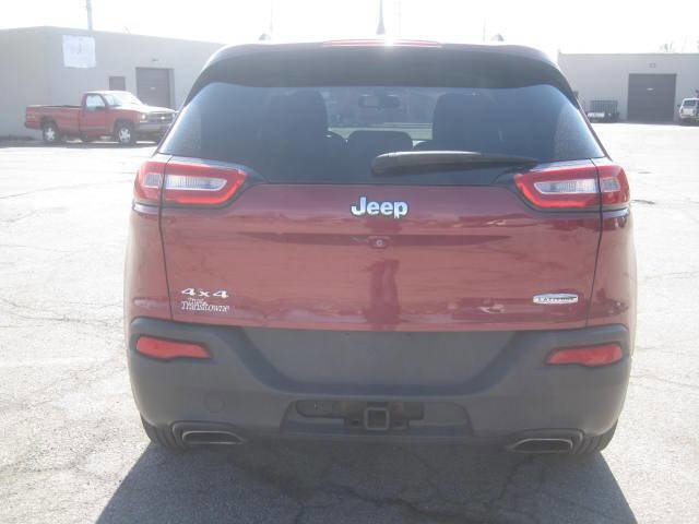 Used 2015 Jeep Cherokee Latitude w/ Cold Weather Group image 6