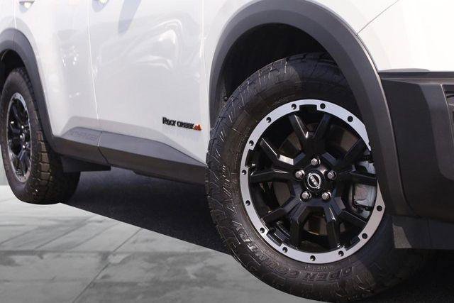 Used 2024 Nissan Pathfinder Rock Creek AWD/4WD image 3