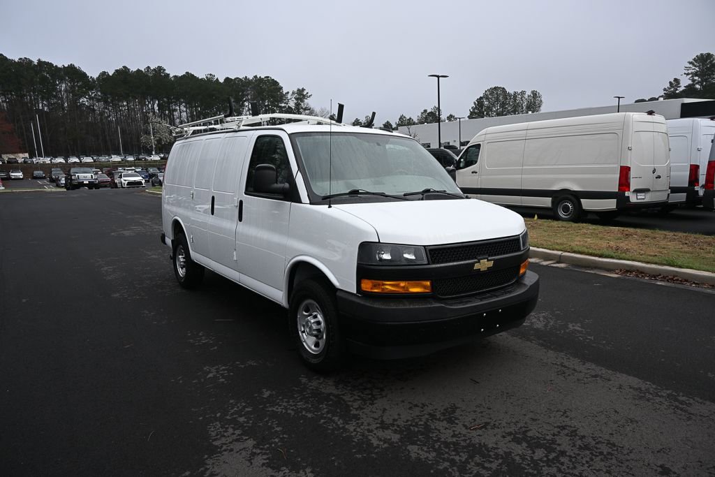 Used 2022 Chevrolet Express 2500 w/ Driver Convenience Package image 19