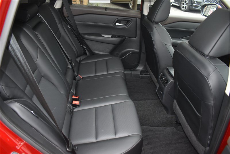 Used 2023 Nissan Rogue SV w/ SV Premium B Package AWD/4WD image 30