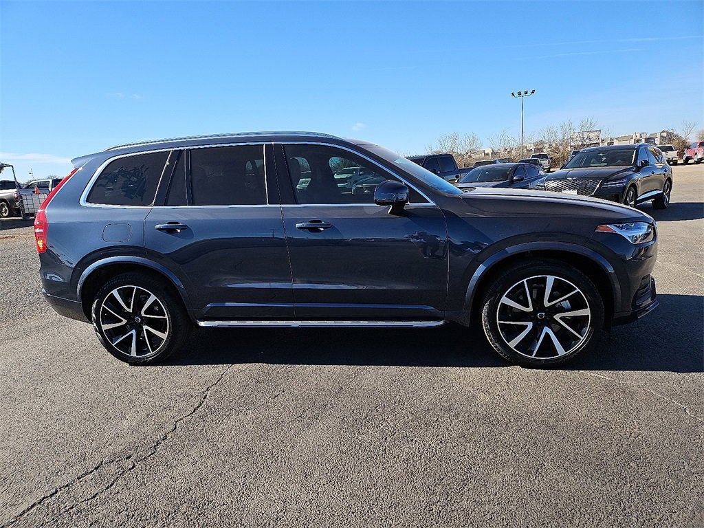 Used 2022 Volvo XC90 T6 Momentum w/ Advanced Package image 9